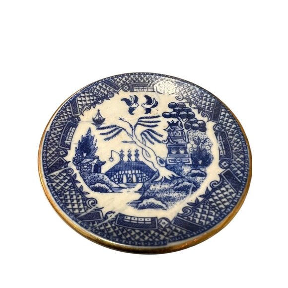 ANTIQUE Vtg BLUE WILLOW CHILD'S TEA SET Tiny Plates/Saucers/cups/Pitcher/Doll - Picture 2 of 6